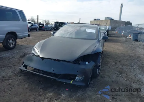 2018 Tesla Model S from USA, damaged, VIN 5YJSA1E27JF234225